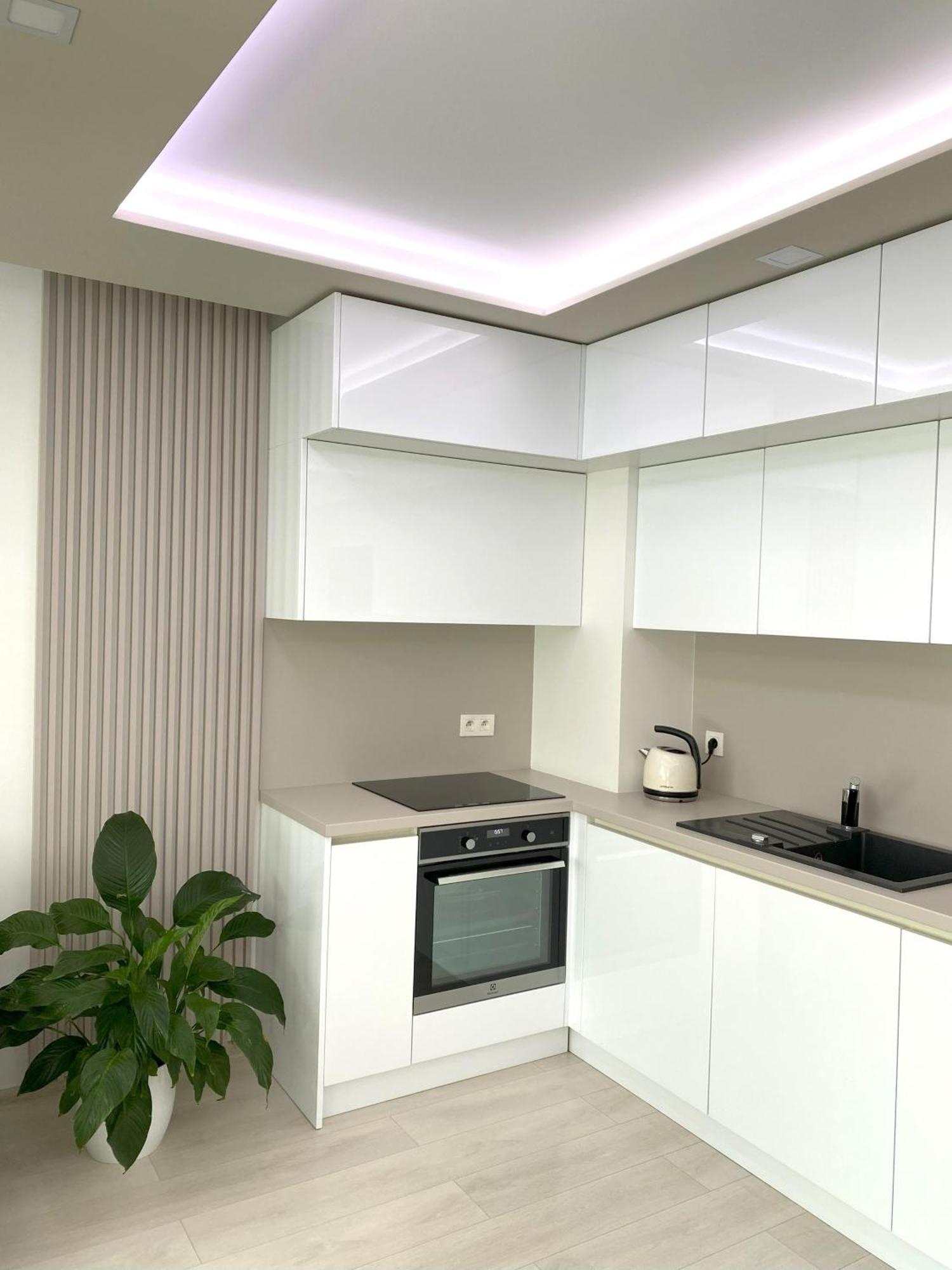 Die Eleganz - Apartment Near The City Center With Free Parking ブラチスラヴァ エクステリア 写真